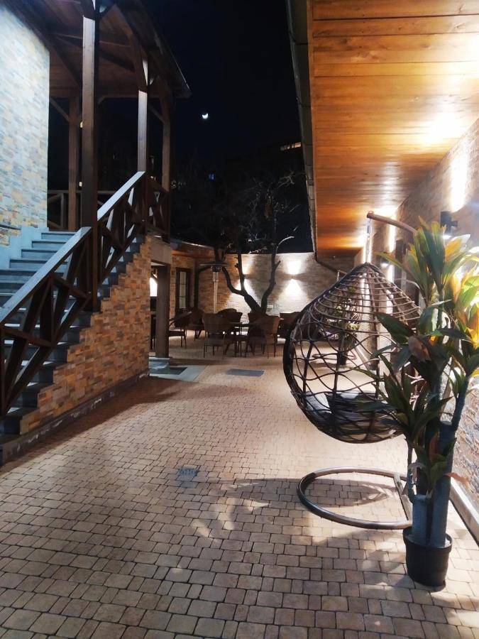 Boutique Living Hotel Yerevan Exterior foto